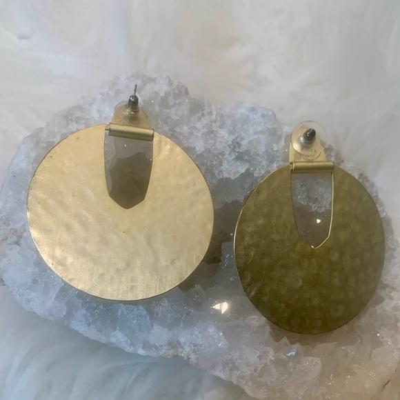 Kendra Scott Gold Diane Earrings - Picture 3 of 5